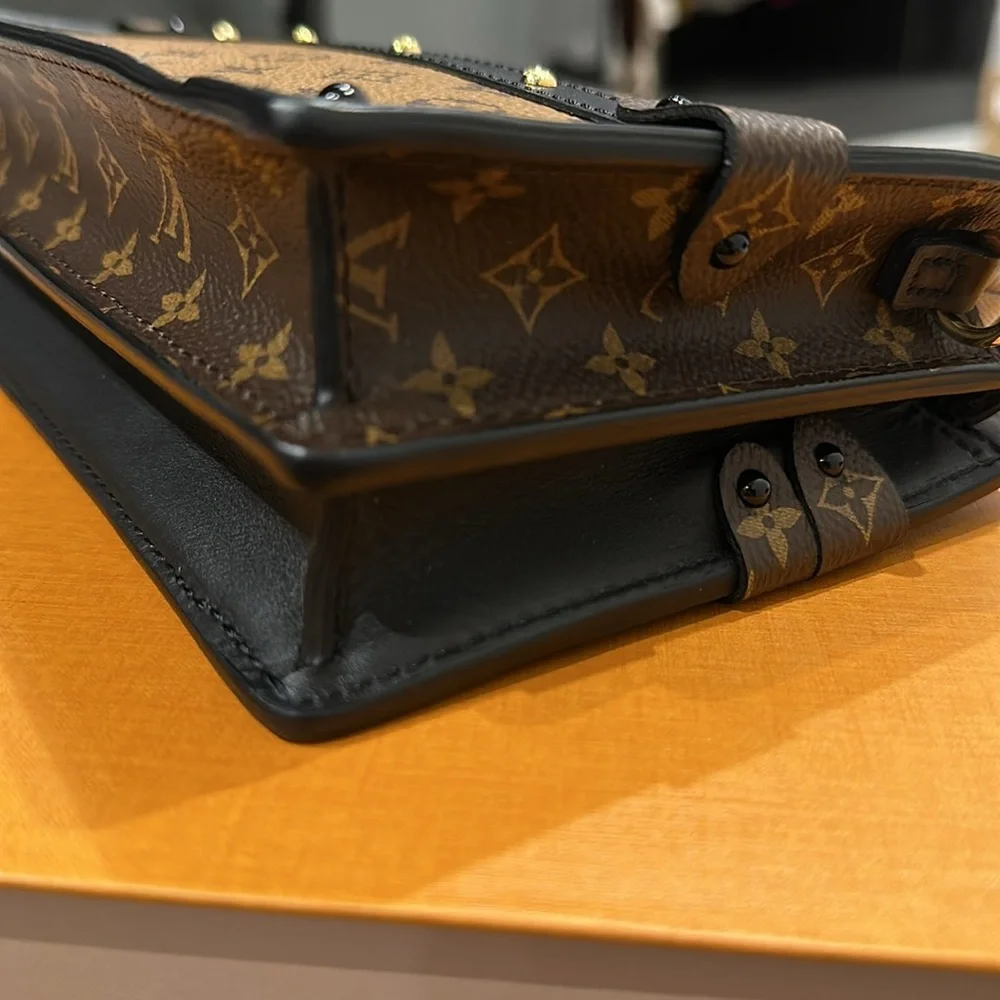 LOUIS VUITTON Reverse Monogram Trunk